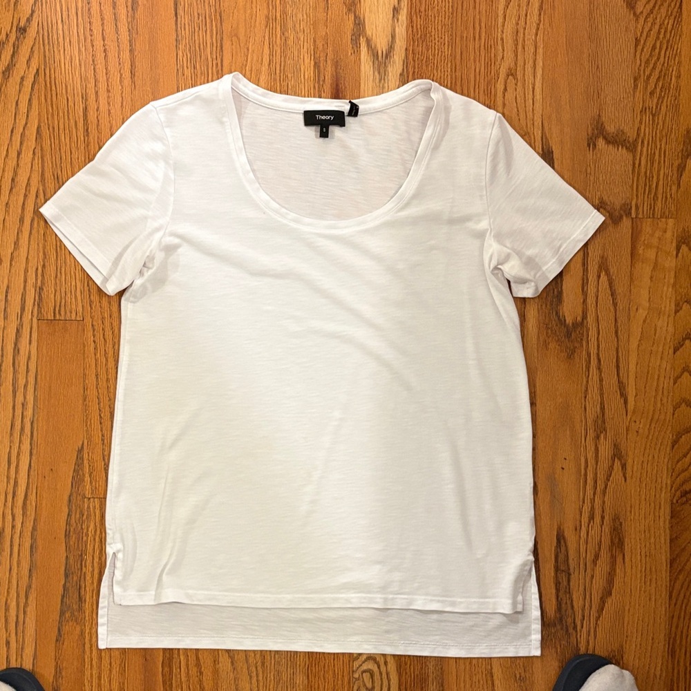 Theory Classic White Short Sleeve Tee
